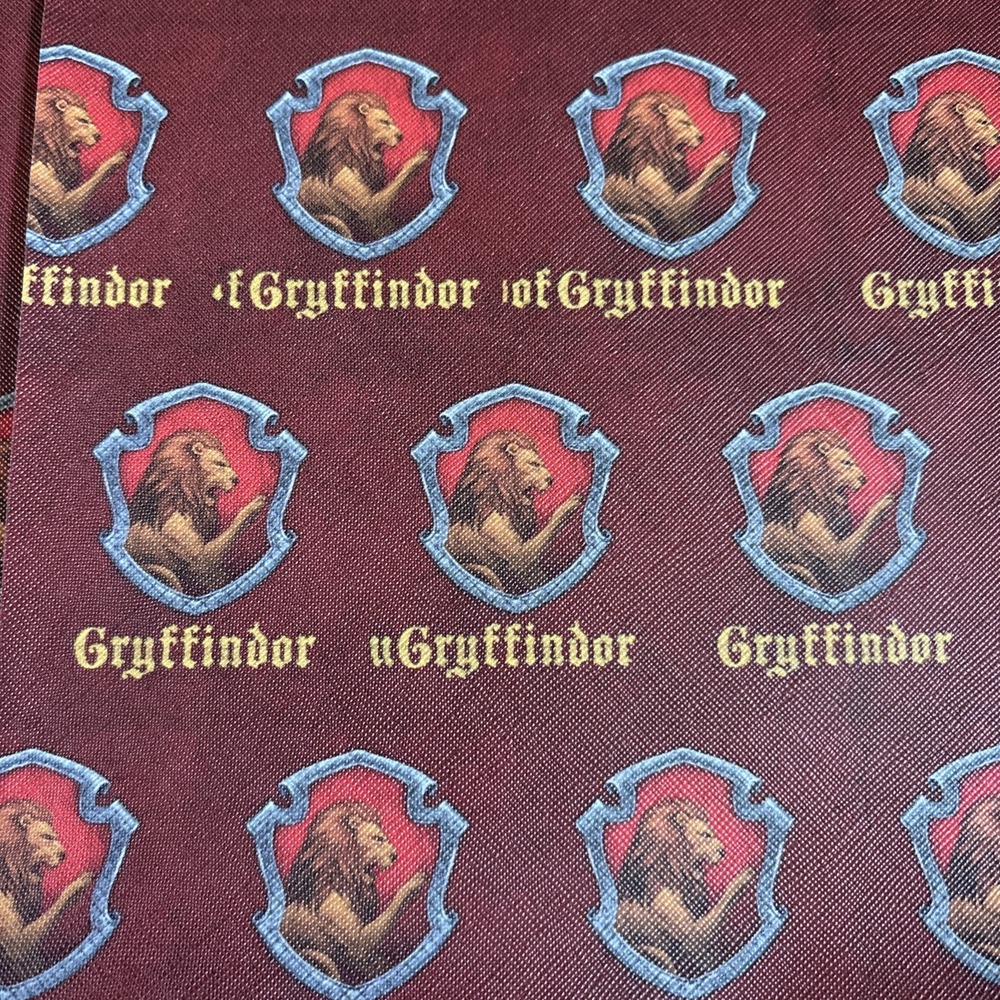 Characters Faux Leather Sheets Harry Potter 3 Sheets Gryffindor - Picture 2 of 5